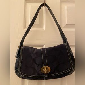 Coach classic shoulder bag